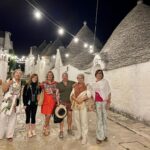 Apulia, Italia, Grupo mujeres