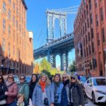 Nueva York, Puente Brooklin, grupo mujeres