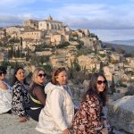 Provenza, Gordes, Grupo de Mujeres