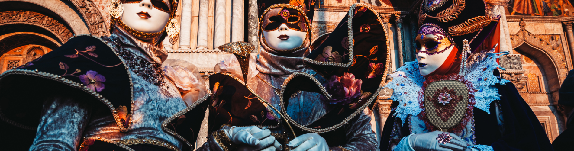 3 mujeres con mascaras, venecia, italia