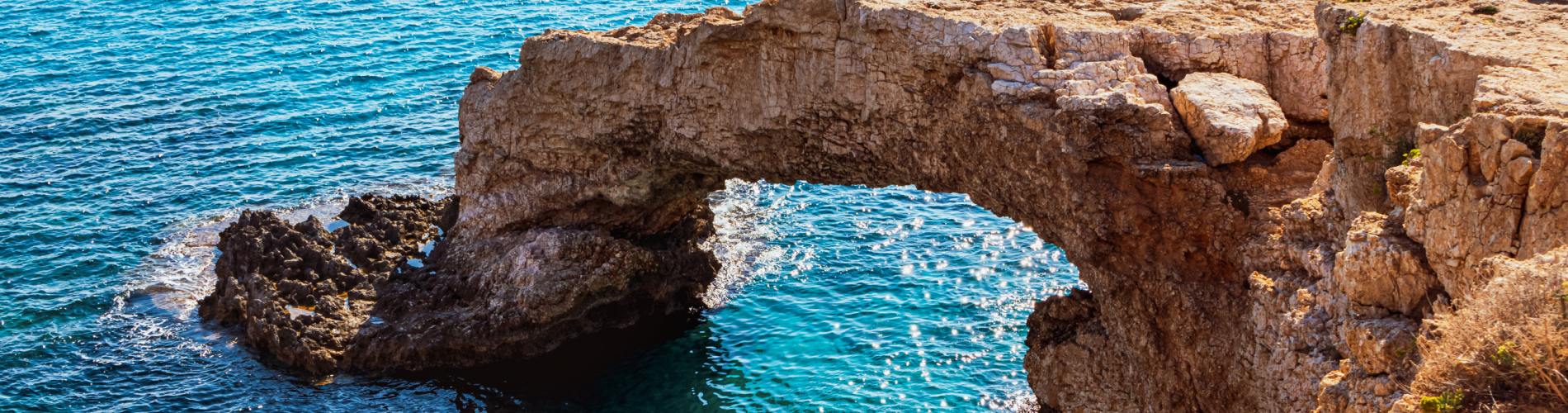 AYIA NAPA puente amor, Chiipre