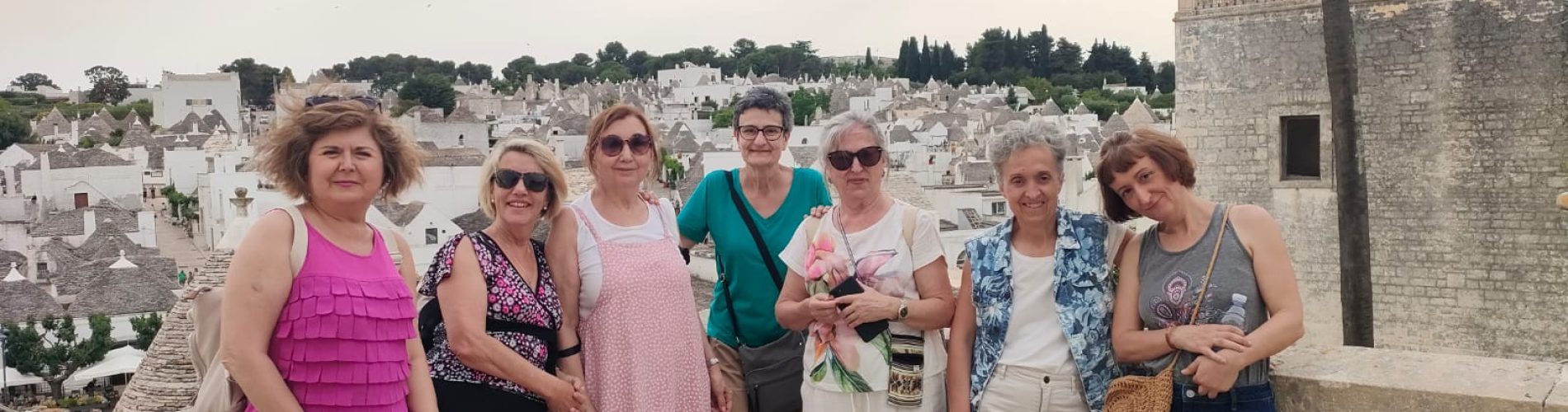Alberobello, Italia, grupo Mujeres