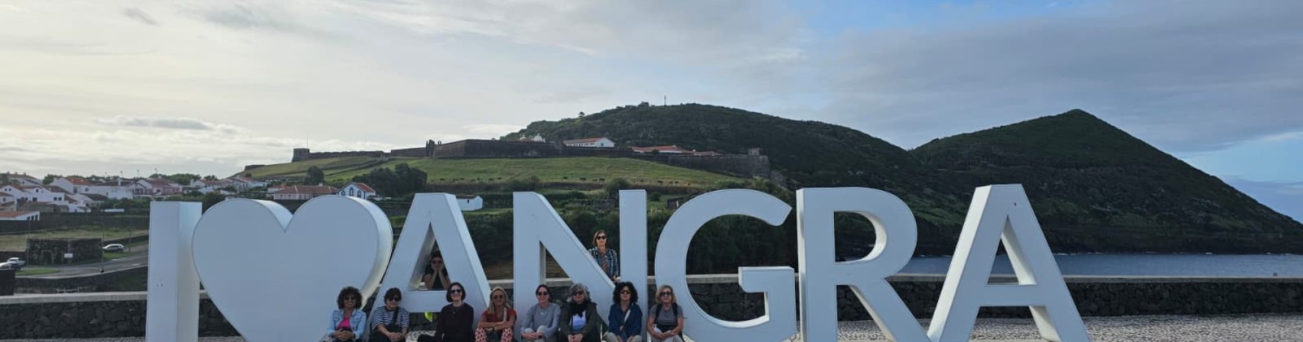 Angra Heroismo, Azores, grupo mujres 2