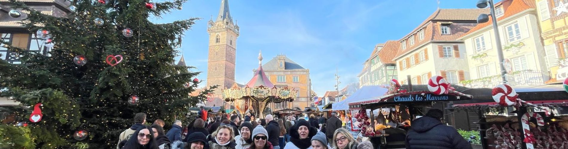 Colmar, Alsacia, Navidad, Grupo mujeres