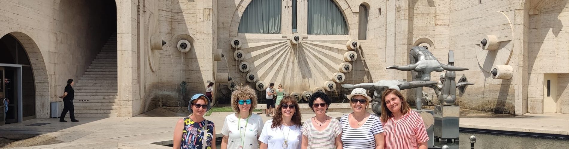 grupo mujeres, armenia