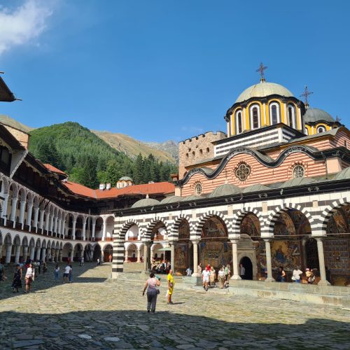 monasterio de rila, bulgaria, viajes