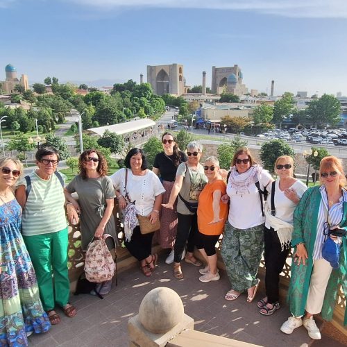 samarkanda, uzbekistan, grupo mujeres,