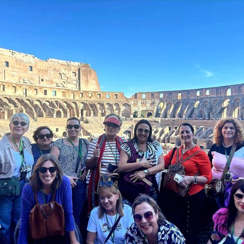 coliseum,roma,italia,grupomujeres
