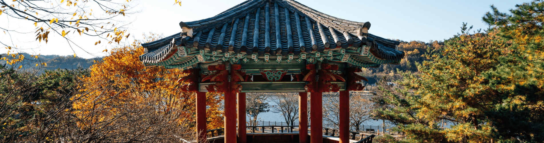Pabellón tradicional coreano en Andong Folk Village en Andong, Ko, corea del sur