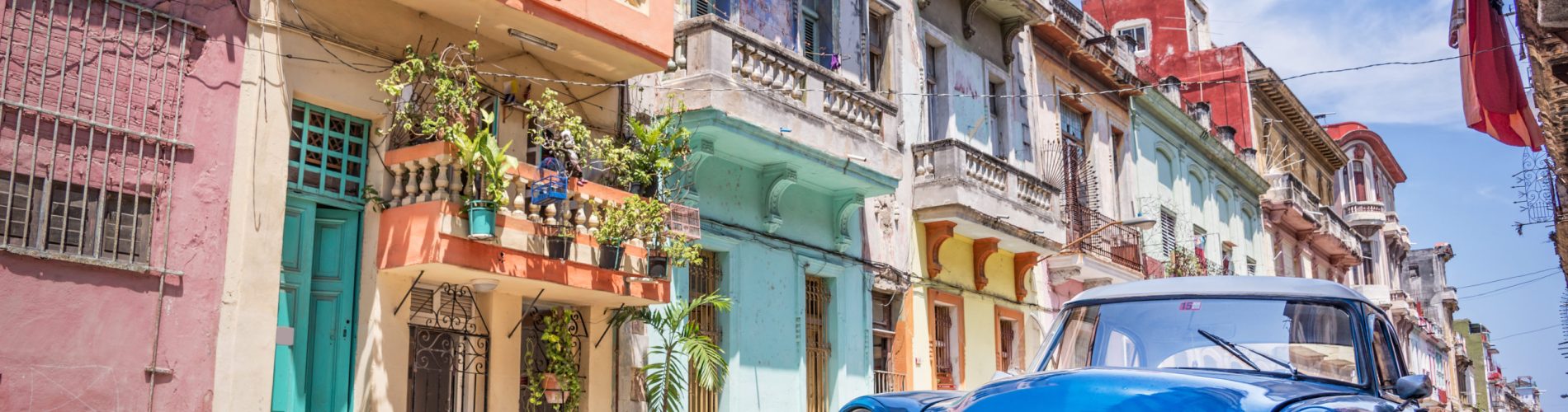 La Habana Vieja, colores, coche antiguo, Cuba