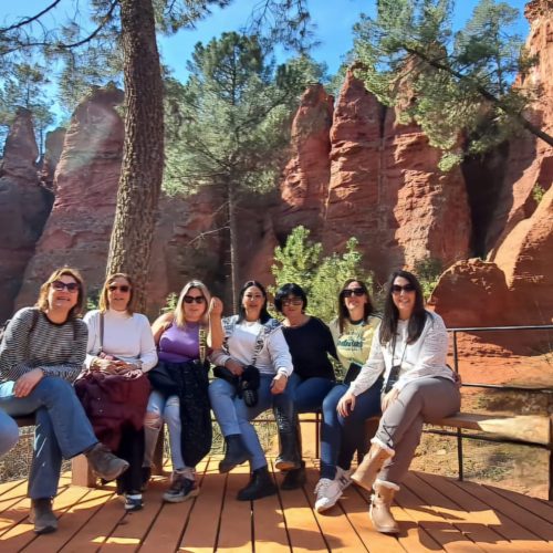 Los Ocres, Provenza, Grupo de Mujeres