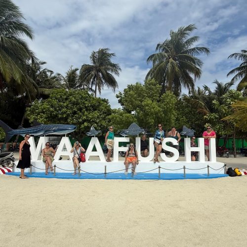 Maafushi, Islas Maldivas, Grupo mujeres