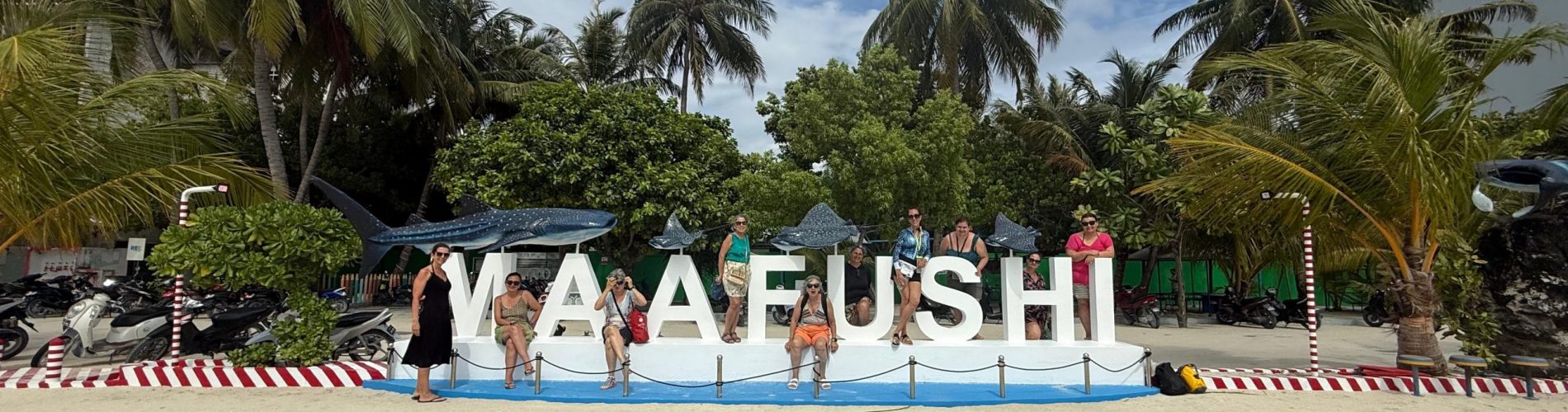 Maafushi, Islas Maldivas, Grupo mujeres