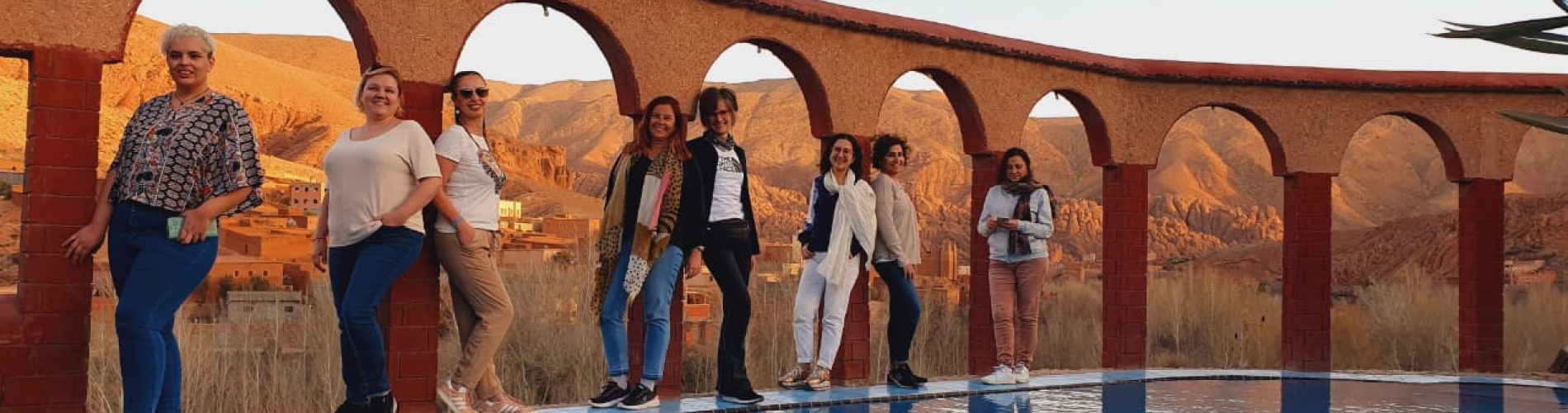 Marruecos, montañas, grupo mujeres