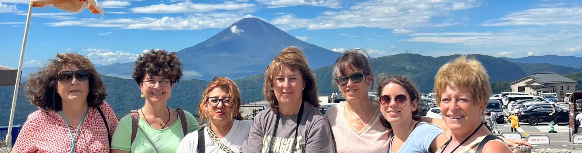 Monte Fuji, Japon, Grupo mujeres