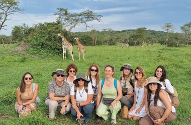 Parque Nacional Lago Mburo, Uganda, Grupo Mujeres. jpeg