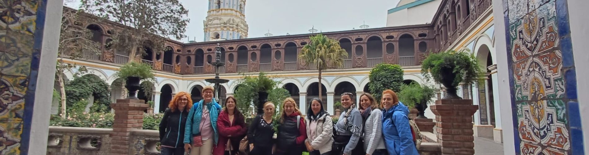 Peru, Lima, grupo mujeres