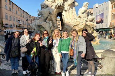 Plaza Navona, Roma, Grupo Mujeres