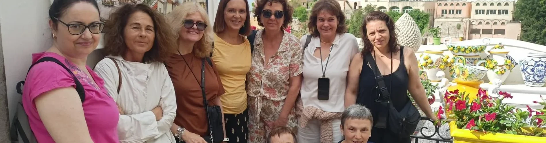 Positano, Costa Amalfitana, Grupo de mujeres