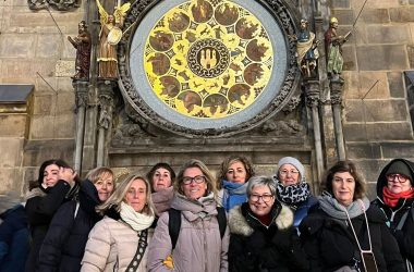 Praga, reloj astronómico, grupo mujeres