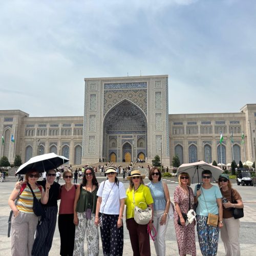Taskent, Uzbekistan, Grupo mujeres