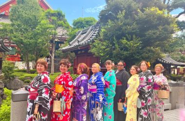 Tokio, Japón, Grupo de Mujeres