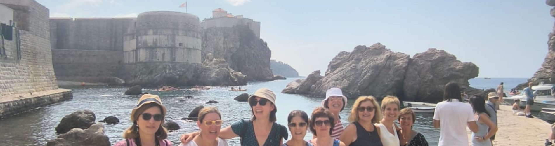 dubrovnik, croacia, grupo mujeres, murallas