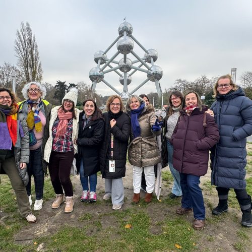 atomiun, bruselas, belgica, grupo mujeres