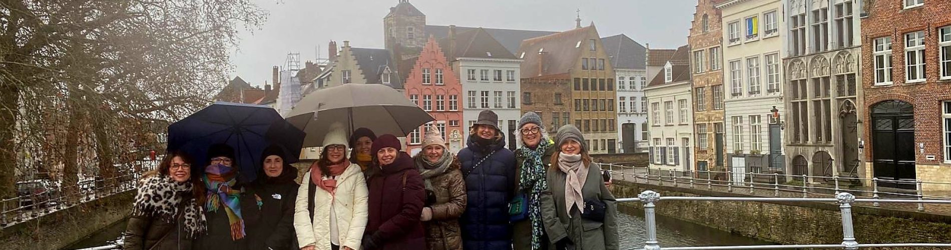 puente, brujas, belgica, grupo mujeres